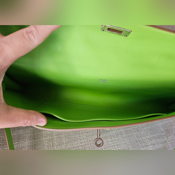 SOLD. Hermes Kelly Cut Apple Green - Picture 4 of 14